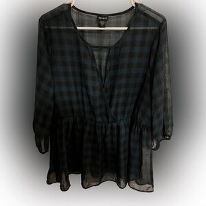 Torrid Sheer Gingham Peplum Blouse Green women’s size 0